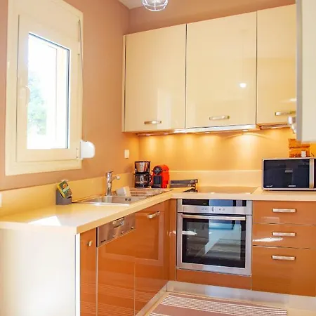 S.v. Luxury Apartament *